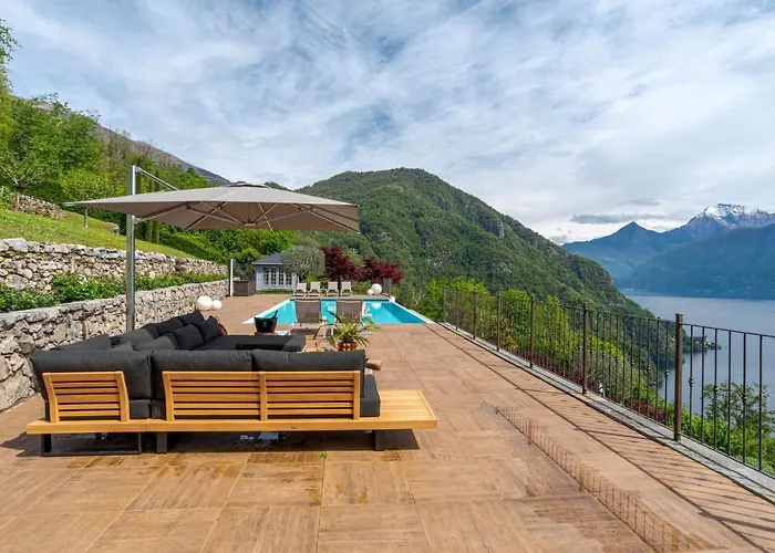 Rosa - Plesio By Lovecomo *