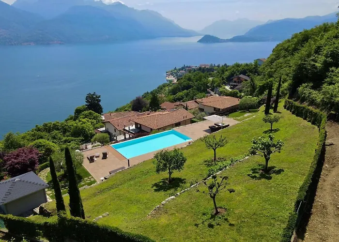 Rosa - Plesio By Lovecomo Tatil Evi Barna